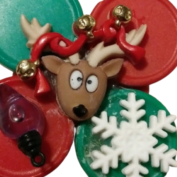 Christmas Reindeer Badge Reel with Snowflake & Bulb - Artisan Holiday ID Holder - Picture 2 of 7